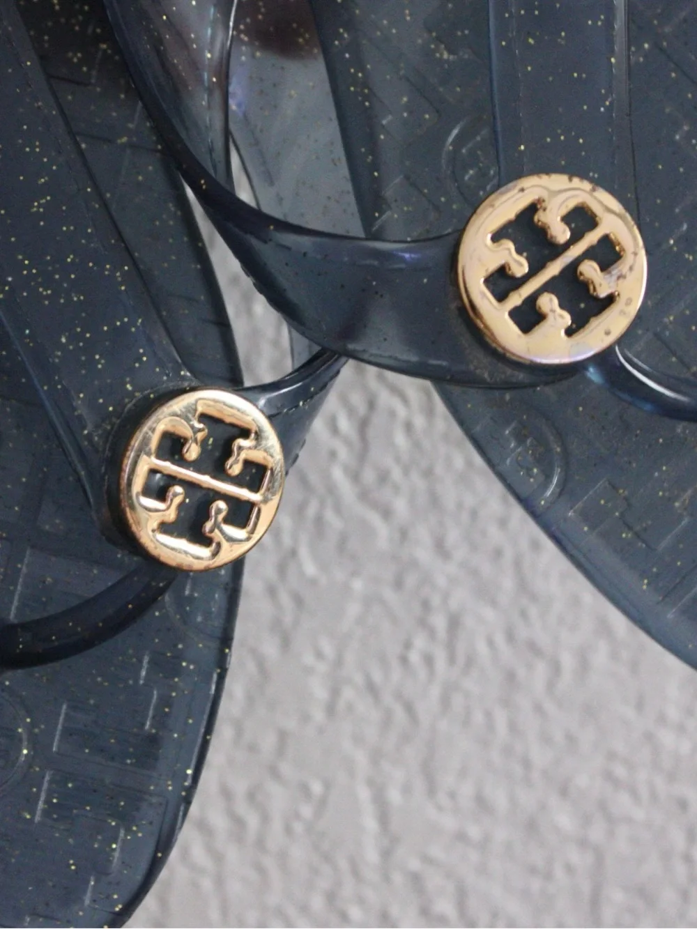 Tory Burch reposhing this